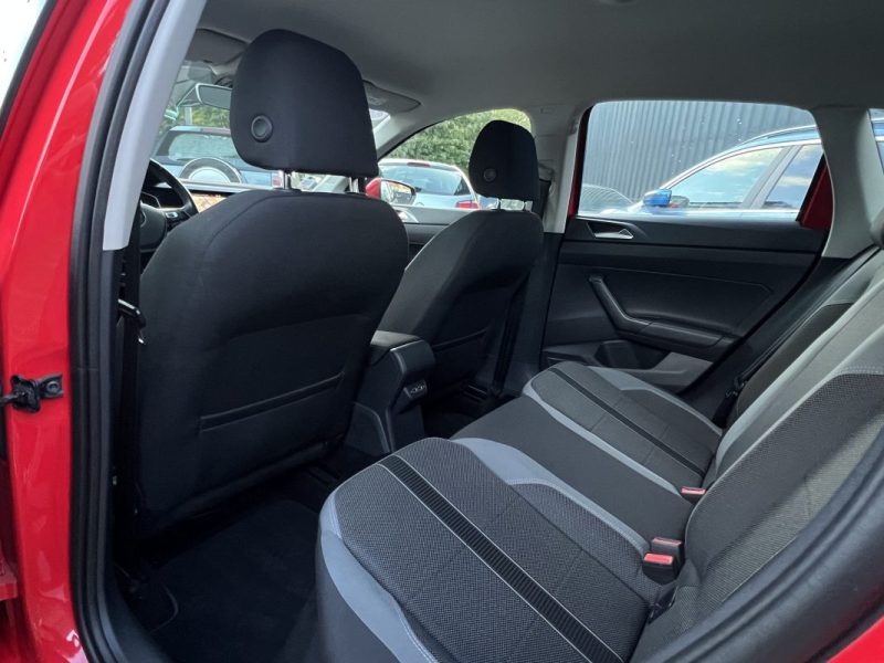 VOLKSWAGEN POLO 6 IV R-LINE 1.0 TSI 115 Cv BOITE AUTO / APPLE CARPLAY & ANDROID - GARANTIE 1 AN