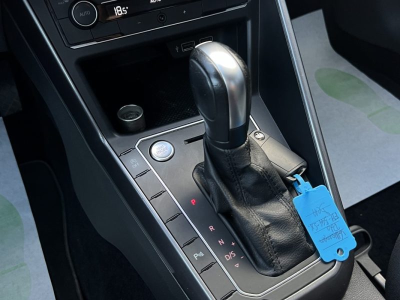 VOLKSWAGEN POLO 6 IV R-LINE 1.0 TSI 115 Cv BOITE AUTO / APPLE CARPLAY & ANDROID - GARANTIE 1 AN