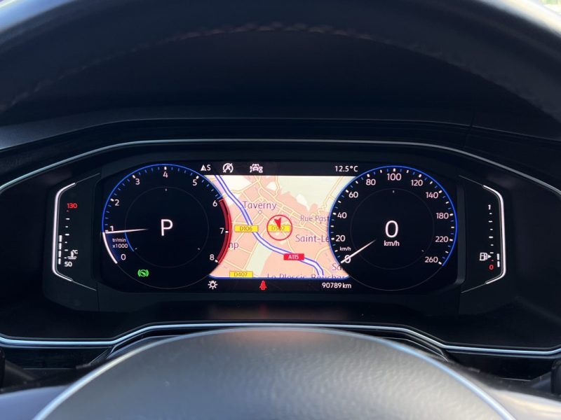 VOLKSWAGEN POLO 6 IV R-LINE 1.0 TSI 115 Cv BOITE AUTO / APPLE CARPLAY & ANDROID - GARANTIE 1 AN