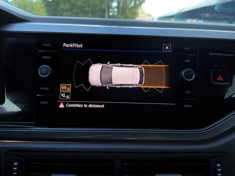 VOLKSWAGEN POLO 6 IV R-LINE 1.0 TSI 115 Cv BOITE AUTO / APPLE CARPLAY & ANDROID - GARANTIE 1 AN