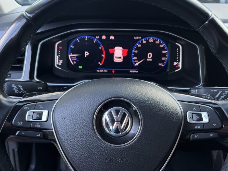 VOLKSWAGEN POLO 6 IV R-LINE 1.0 TSI 115 Cv BOITE AUTO / APPLE CARPLAY & ANDROID - GARANTIE 1 AN