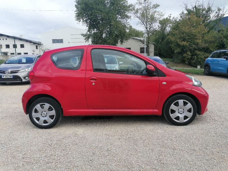 TOYOTA Aygo - 70ch essence Boite automatique