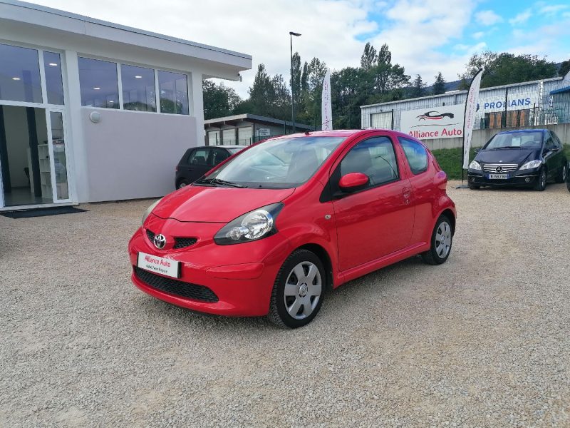 TOYOTA Aygo - 70ch essence Boite automatique