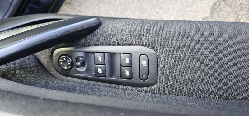 PEUGEOT 308 SW II 1.6 BLUEHDI 120 BUSINESS 2015