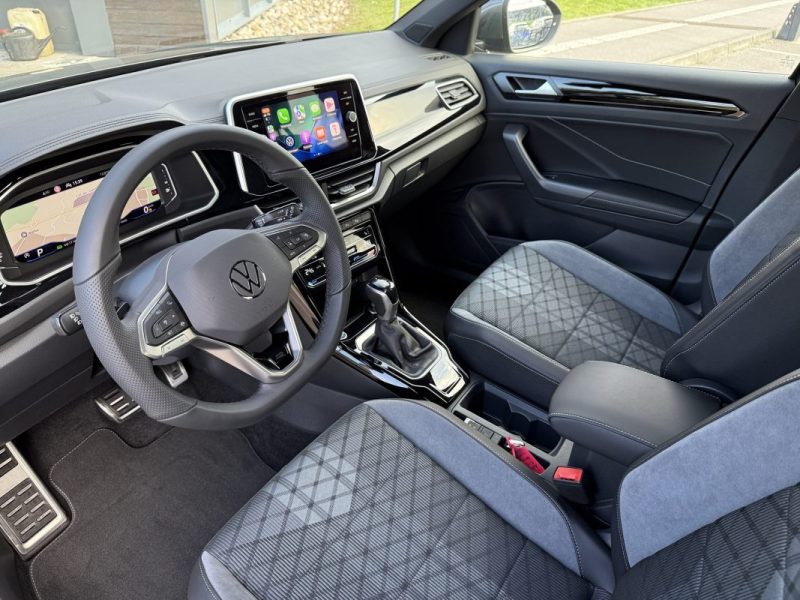 VOLKSWAGEN T-ROC 1.5 TSI 150 DSG7 R-LINE EDITION / MATRIX LED / SIEGES CHAUFFANTS 2025