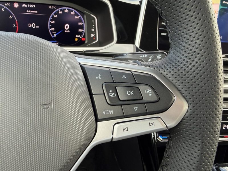 VOLKSWAGEN T-ROC 1.5 TSI 150 DSG7 R-LINE EDITION / MATRIX LED / SIEGES CHAUFFANTS 2025