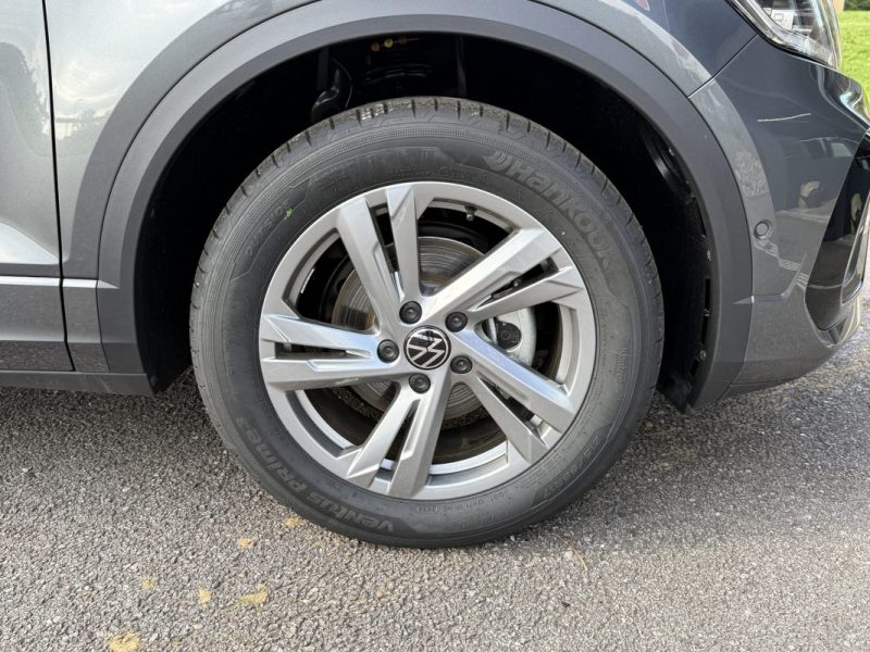 VOLKSWAGEN T-ROC 1.5 TSI 150 DSG7 R-LINE EDITION / MATRIX LED / SIEGES CHAUFFANTS 2025