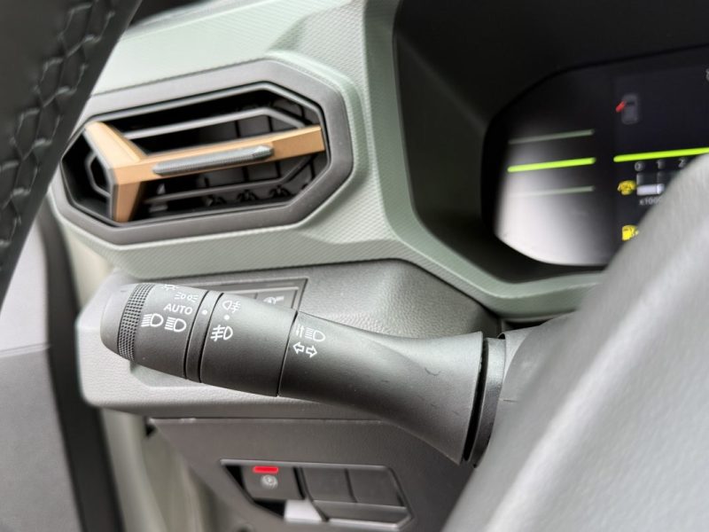 DACIA DUSTER TCE 130 4X2 EXTREME / PACK TECHNO / PACK CITY 2025