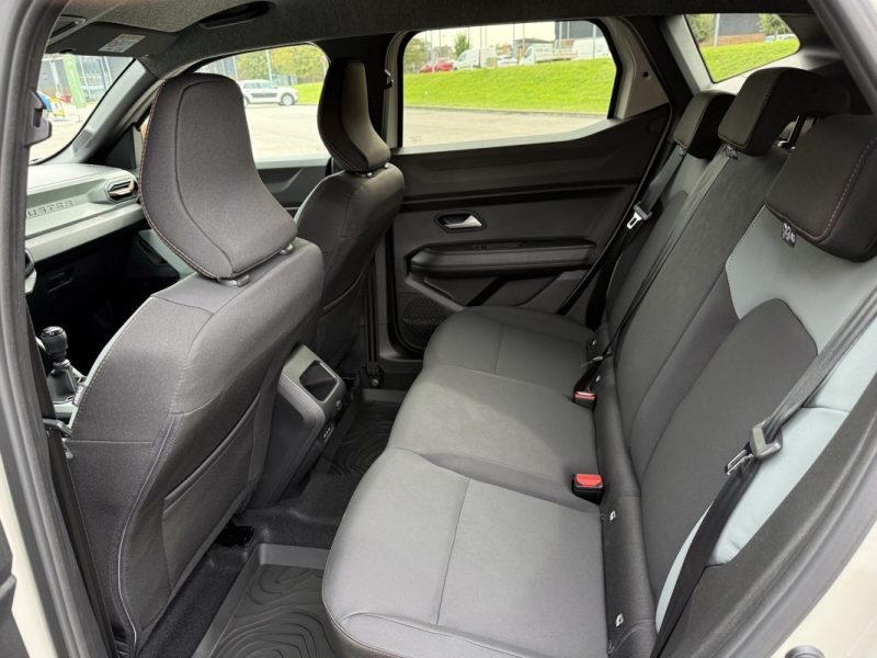 DACIA DUSTER TCE 130 4X2 EXTREME / PACK TECHNO / PACK CITY 2025