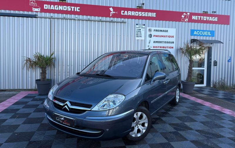 CITROEN C8  2.2 HDI 170CV EXCLUSIVE FAIBLE KILOMETRAGE GARANTIE 12 MOIS 
