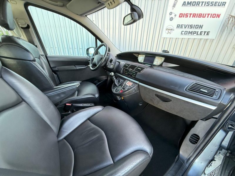 CITROEN C8  2.2 HDI 170CV EXCLUSIVE FAIBLE KILOMETRAGE GARANTIE 12 MOIS 