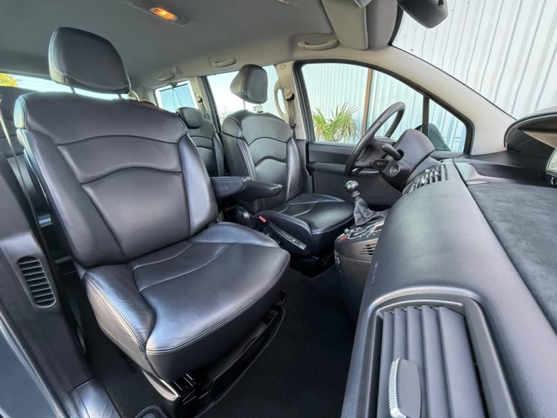 CITROEN C8  2.2 HDI 170CV EXCLUSIVE FAIBLE KILOMETRAGE GARANTIE 12 MOIS 