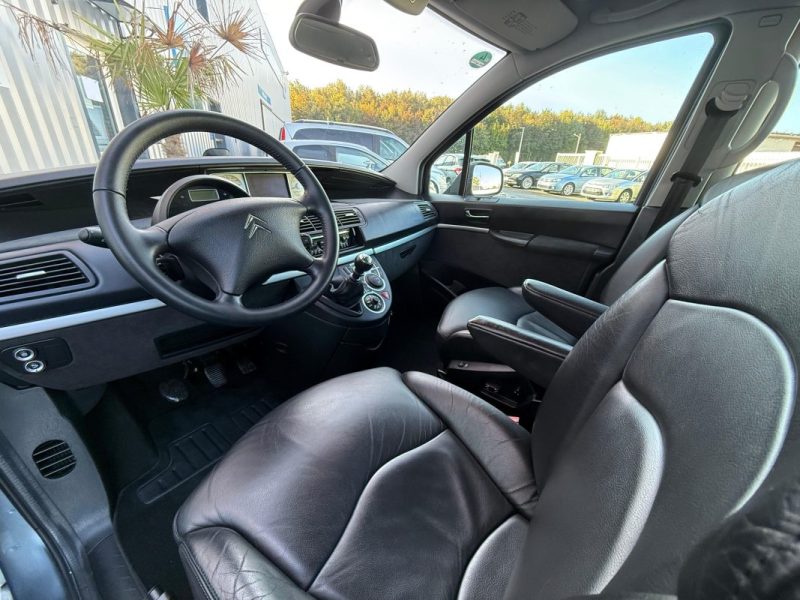 CITROEN C8  2.2 HDI 170CV EXCLUSIVE FAIBLE KILOMETRAGE GARANTIE 12 MOIS 