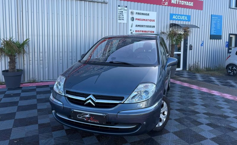 CITROEN C8  2.2 HDI 170CV EXCLUSIVE FAIBLE KILOMETRAGE GARANTIE 12 MOIS 