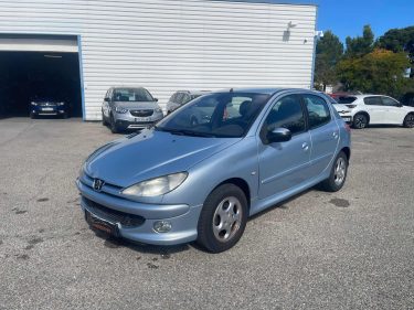 PEUGEOT 206 2.0 HDI 90 CLIM 228MKM