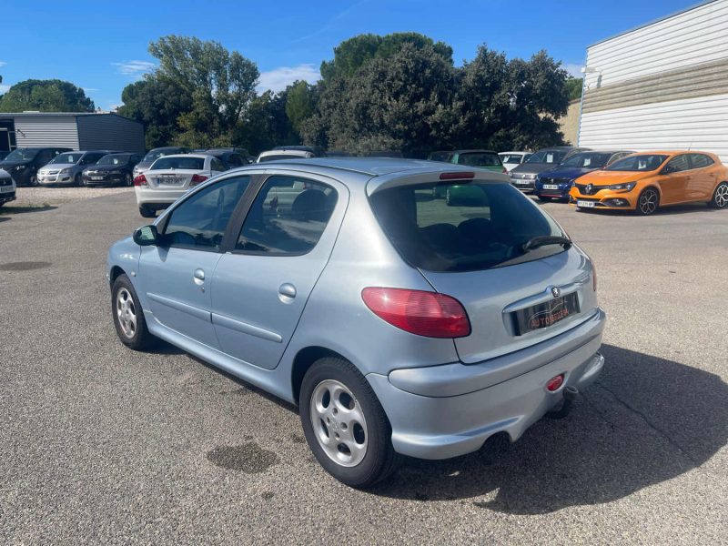 PEUGEOT 206 2.0 HDI 90 CLIM 228MKM
