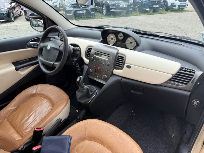 LANCIA YPSILON 1.4 16V 95CV ARGENTO 2005