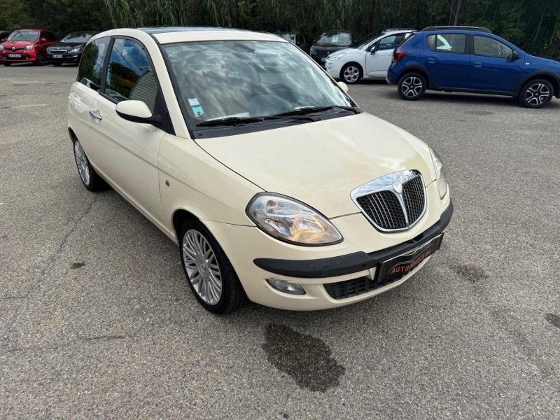 LANCIA YPSILON 1.4 16V 95CV ARGENTO 2005