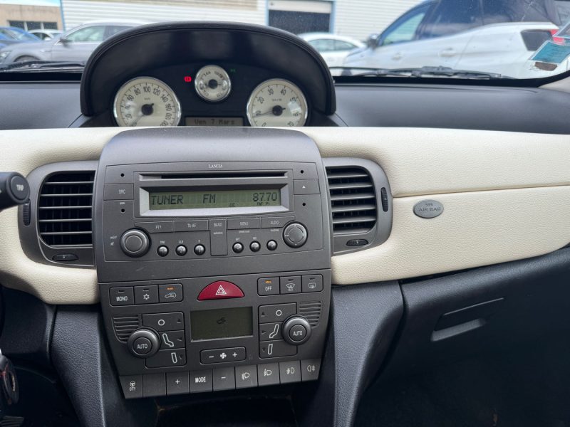 LANCIA YPSILON 1.4 16V 95CV ARGENTO 2005