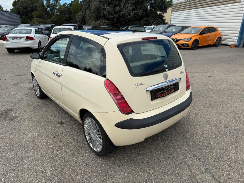 LANCIA YPSILON 1.4 16V 95CV ARGENTO 2005