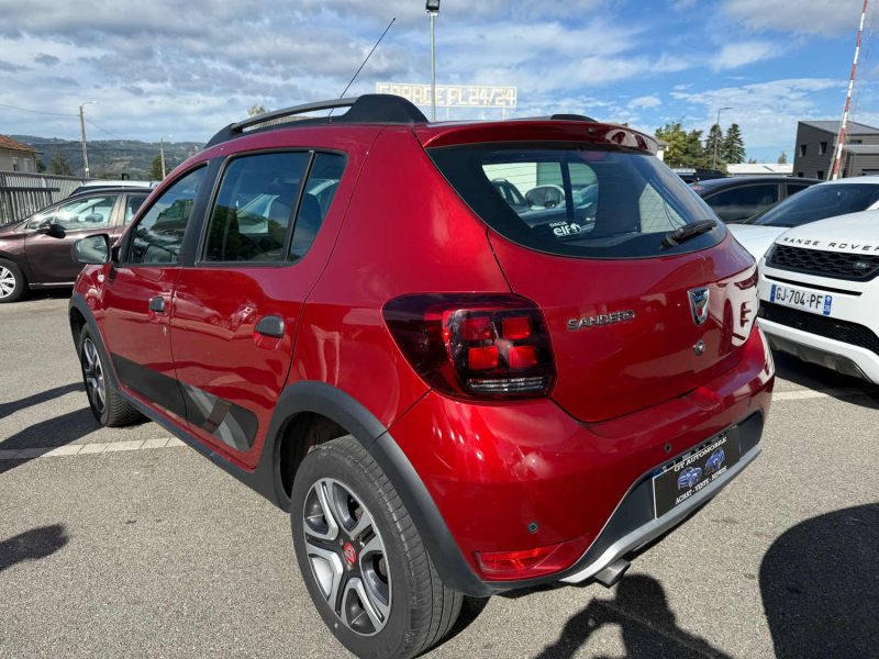 DACIA SANDERO 0.9 TCE 90CH LAURÉATE GARANTIE  1ERE MAIN 