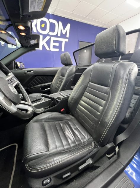 FORD MUSTANG 3.7 V6 310CH CONVERTIBLE CABRIOLET  2011