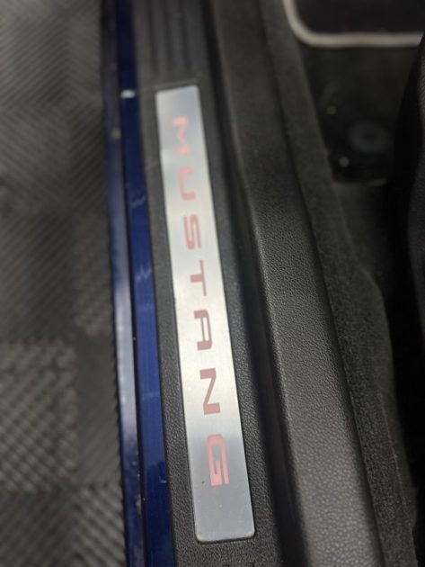 FORD MUSTANG 3.7 V6 310CH CONVERTIBLE CABRIOLET  2011