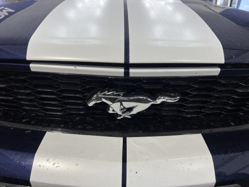 FORD MUSTANG 3.7 V6 310CH CONVERTIBLE CABRIOLET  2011