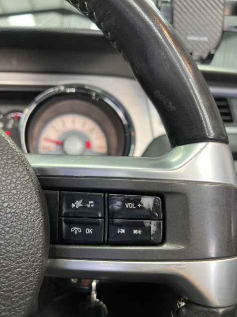 FORD MUSTANG 3.7 V6 310CH CONVERTIBLE CABRIOLET  2011