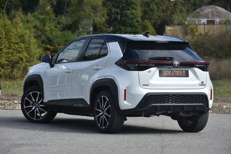 TOYOTA YARIS CROSS 116H GR SPORT -7 5554KM -1ÈRE MAIN 2024
