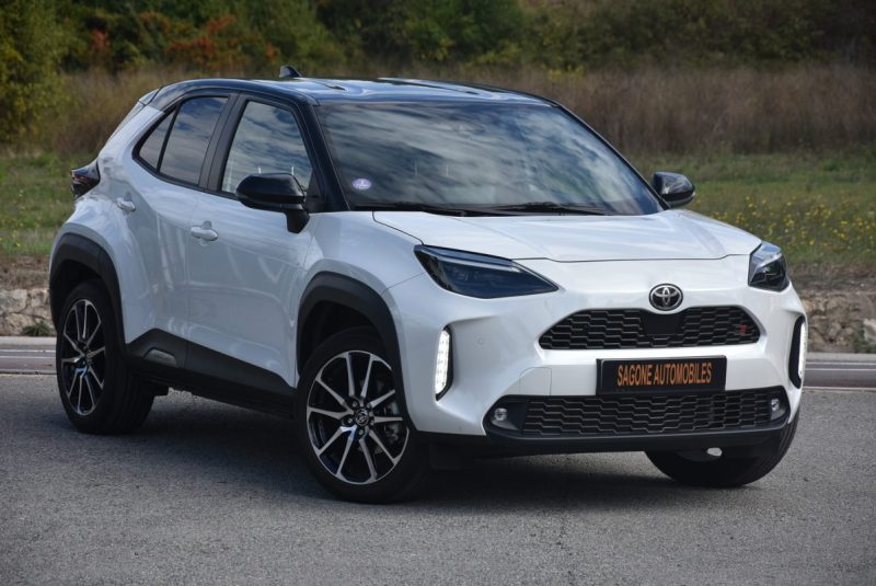 TOYOTA YARIS CROSS 116H GR SPORT -7 5554KM -1ÈRE MAIN 2024