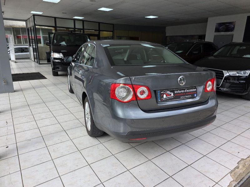 VOLKSWAGEN JETTA CONFORTLINE 1.9 TDI 105CH ANNEE 2007 220000KM