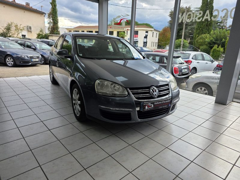 VOLKSWAGEN JETTA CONFORTLINE 1.9 TDI 105CH ANNEE 2007 220000KM