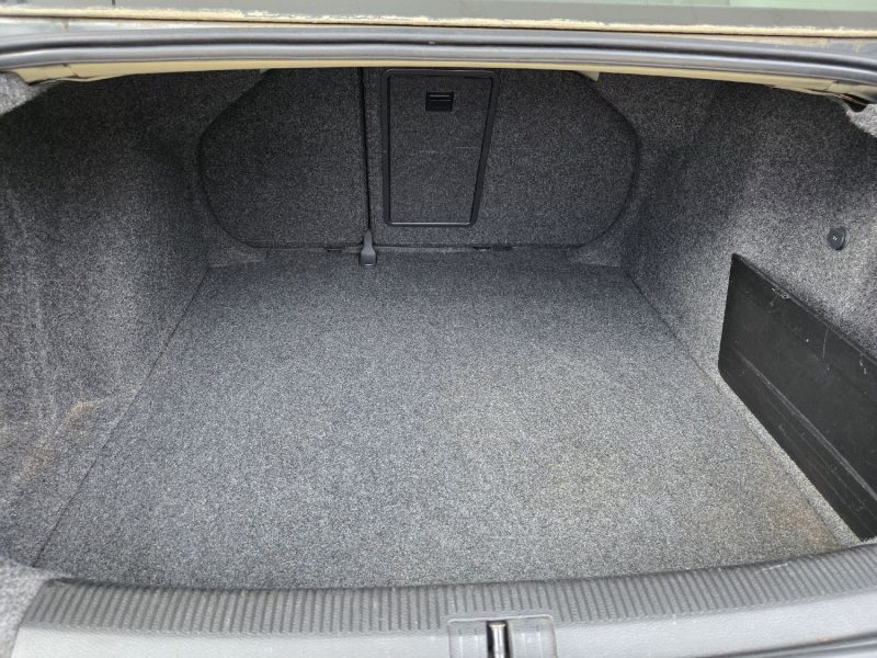 VOLKSWAGEN JETTA CONFORTLINE 1.9 TDI 105CH ANNEE 2007 220000KM