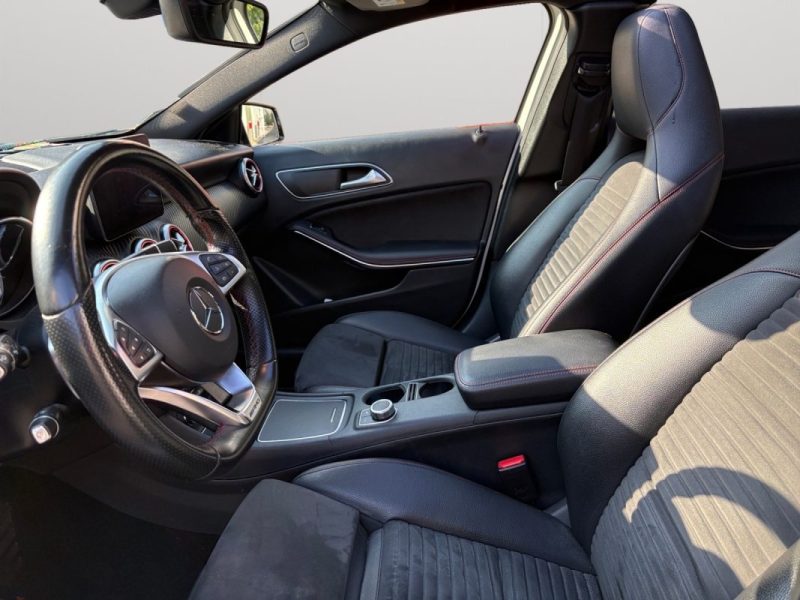 MERCEDES CLASSE A 200 D AMG LINE 7G-DCT 2016