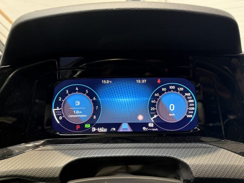 VOLKSWAGEN GOLF 8 1.5 eTSI 150 R-LINE DSG7 / T.O / H&K / IQ.Light