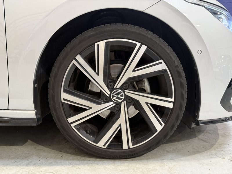VOLKSWAGEN GOLF 8 1.5 eTSI 150 R-LINE DSG7 / T.O / H&K / IQ.Light