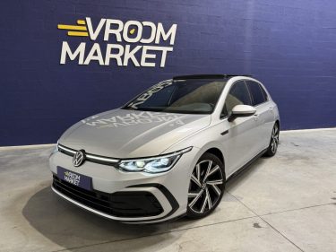 VOLKSWAGEN GOLF 8 1.5 eTSI 150 R-LINE DSG7 / T.O / H&K / IQ.Light