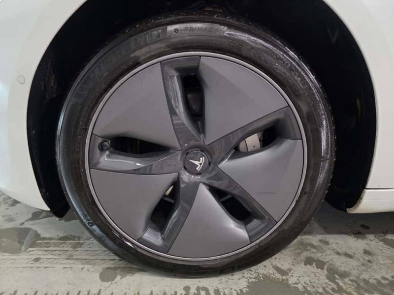 TESLA MODEL 3 SR+ / ATTELAGE 