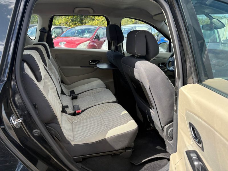 Renault Megane Scenic III 1.5 dCi FAP eco2 110 cv