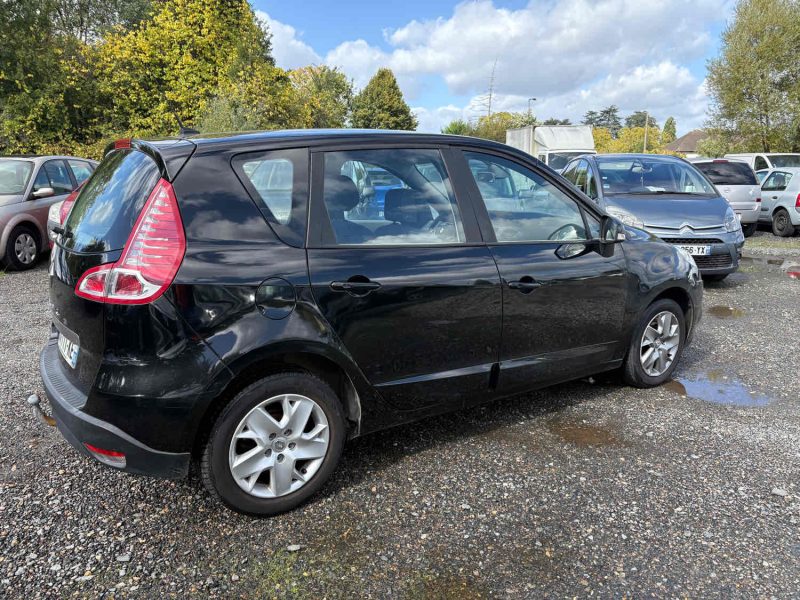 Renault Megane Scenic III 1.5 dCi FAP eco2 110 cv