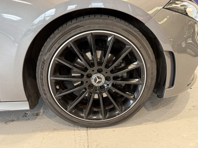 MERCEDES CLASSE A 200 163CH AMG LINE 7G-DCT - TOIT OUVRANT PANORAMIQUE - EXCELLENT ÉTAT - PNEUS AV NEUFS - RIEN À PRÉVOIR