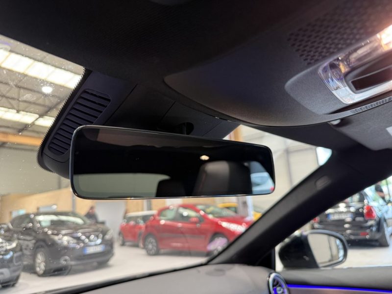 MERCEDES CLASSE A 200 163CH AMG LINE 7G-DCT - TOIT OUVRANT PANORAMIQUE - EXCELLENT ÉTAT - PNEUS AV NEUFS - RIEN À PRÉVOIR