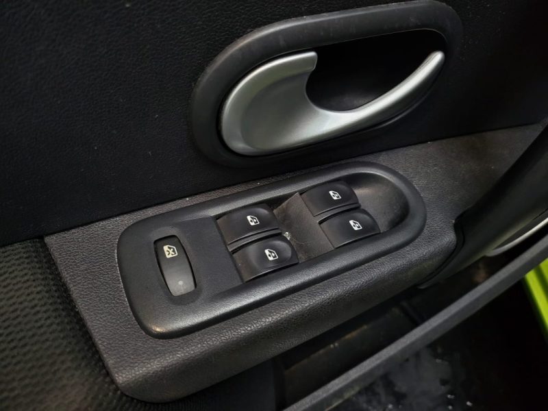 RENAULT CLIO 1.5 DCI QUICKSHIFT 85 CH