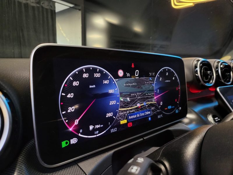 MERCEDES CLASSE C 220D 200CH  2022 220d 200ch Avantgarde / TOIT OUVRANT / CAMERA RECUL / CARPLAY