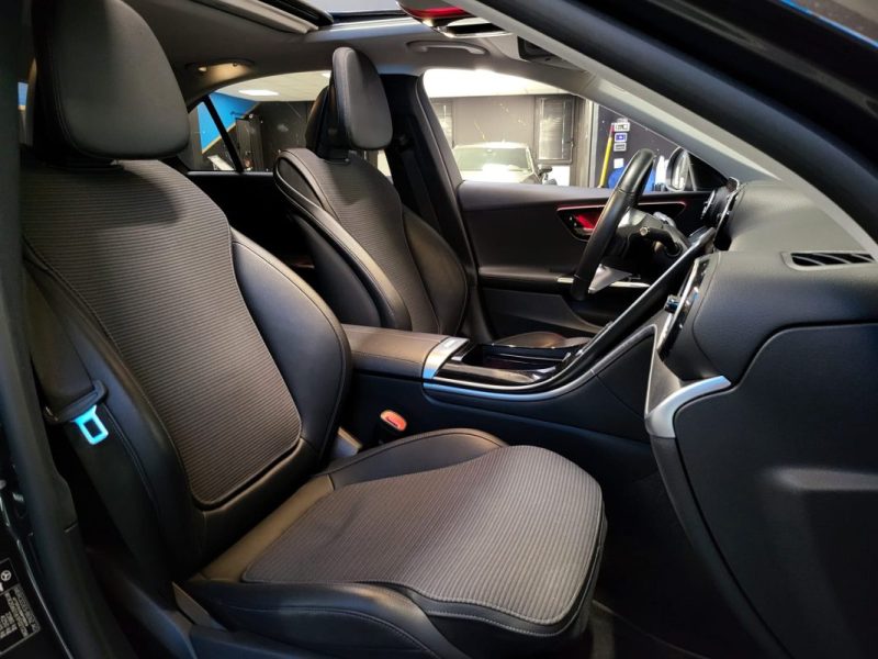 MERCEDES CLASSE C 220D 200CH  2022 220d 200ch Avantgarde / TOIT OUVRANT / CAMERA RECUL / CARPLAY