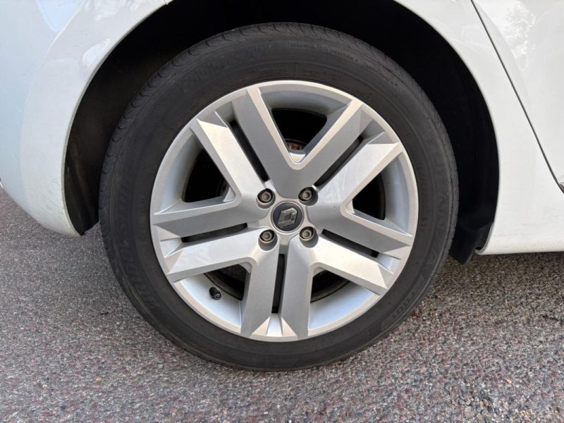 RENAULT CLIO V 1.0 TCE 90CV BUSINESS - SUIVI COMPLET RENAULT 2021