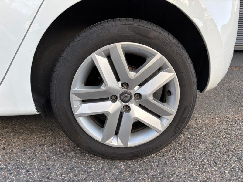 RENAULT CLIO V 1.0 TCE 90CV BUSINESS - SUIVI COMPLET RENAULT 2021