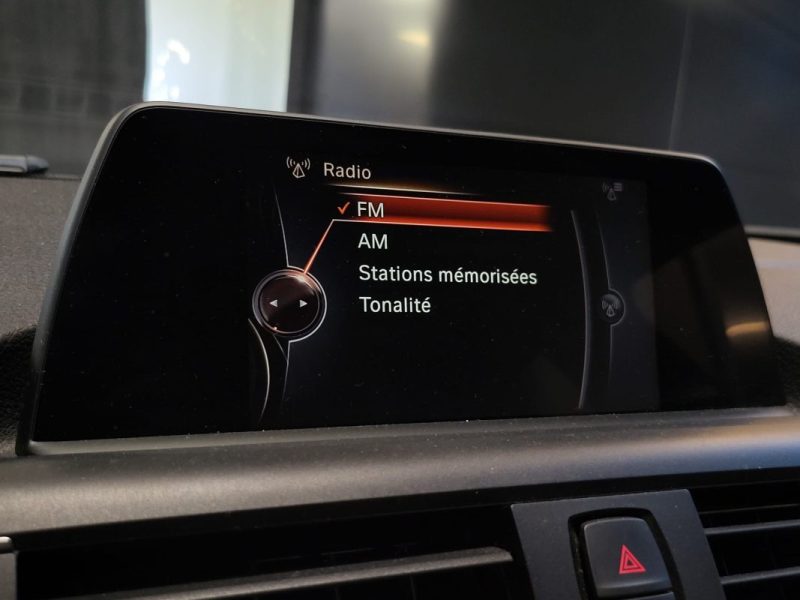 BMW SERIE 1 118i 136ch VOLANT PACK M / CAMERA DE RECUL / MAIN LIBRE