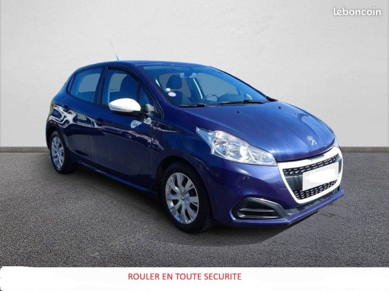 PEUGEOT  208  2016